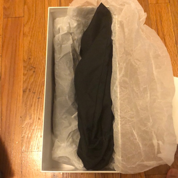 Givenchy Nea Chain Logo Jelly Sandal EU 36 (US 6) - Picture 4 of 7